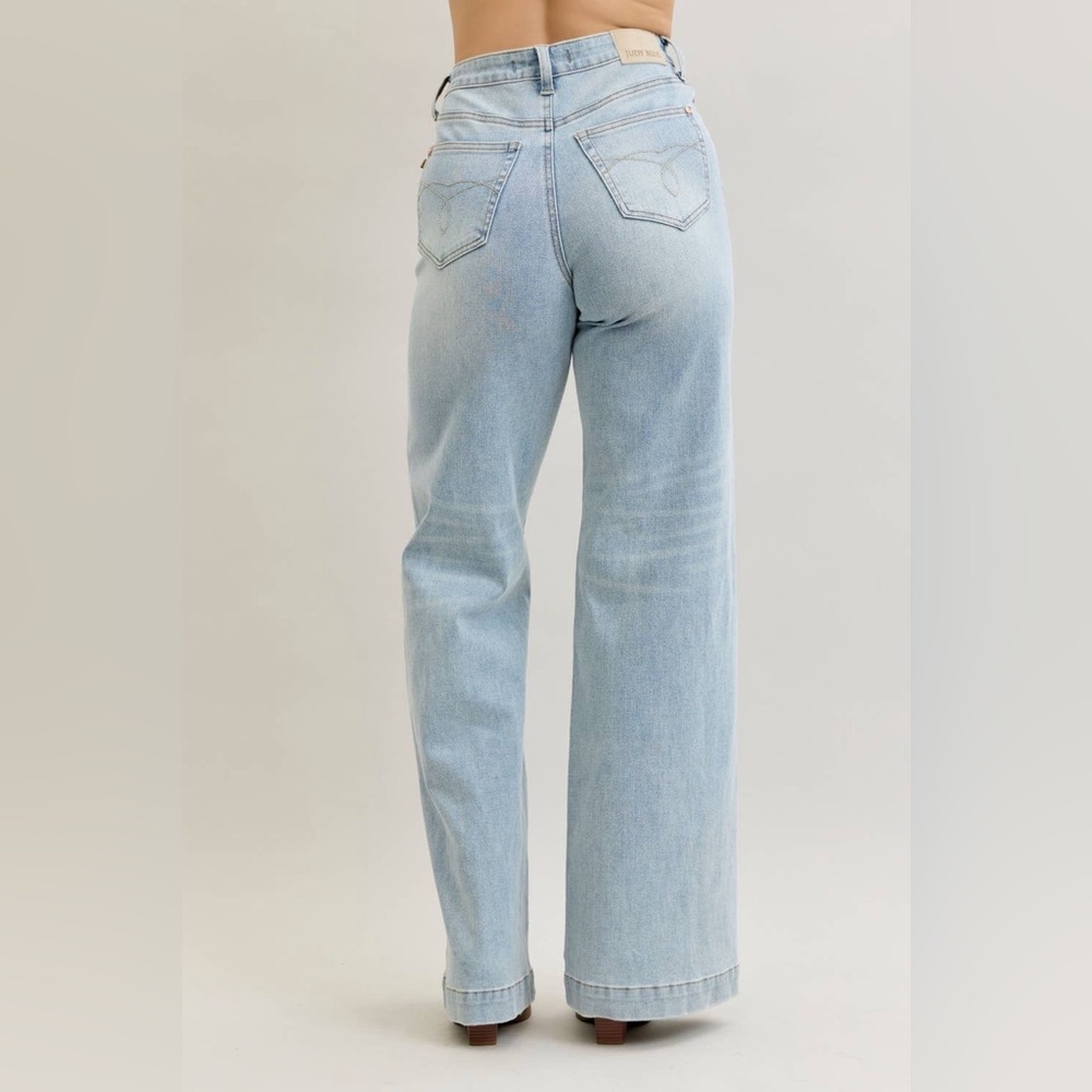 Judy Blue High Waist Retro Wide Criss-Cross Waistband Mild Destroy Jeans - Picture 3 of 11